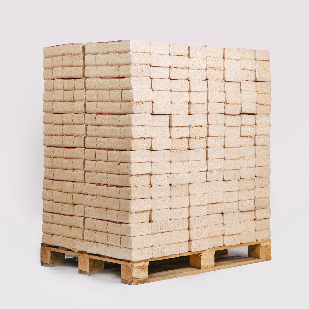 holzbriketts-eckig-palette-uv-hello-heat-1 Briquettes bois 100% résineux – Palette de 960kg – Image 1